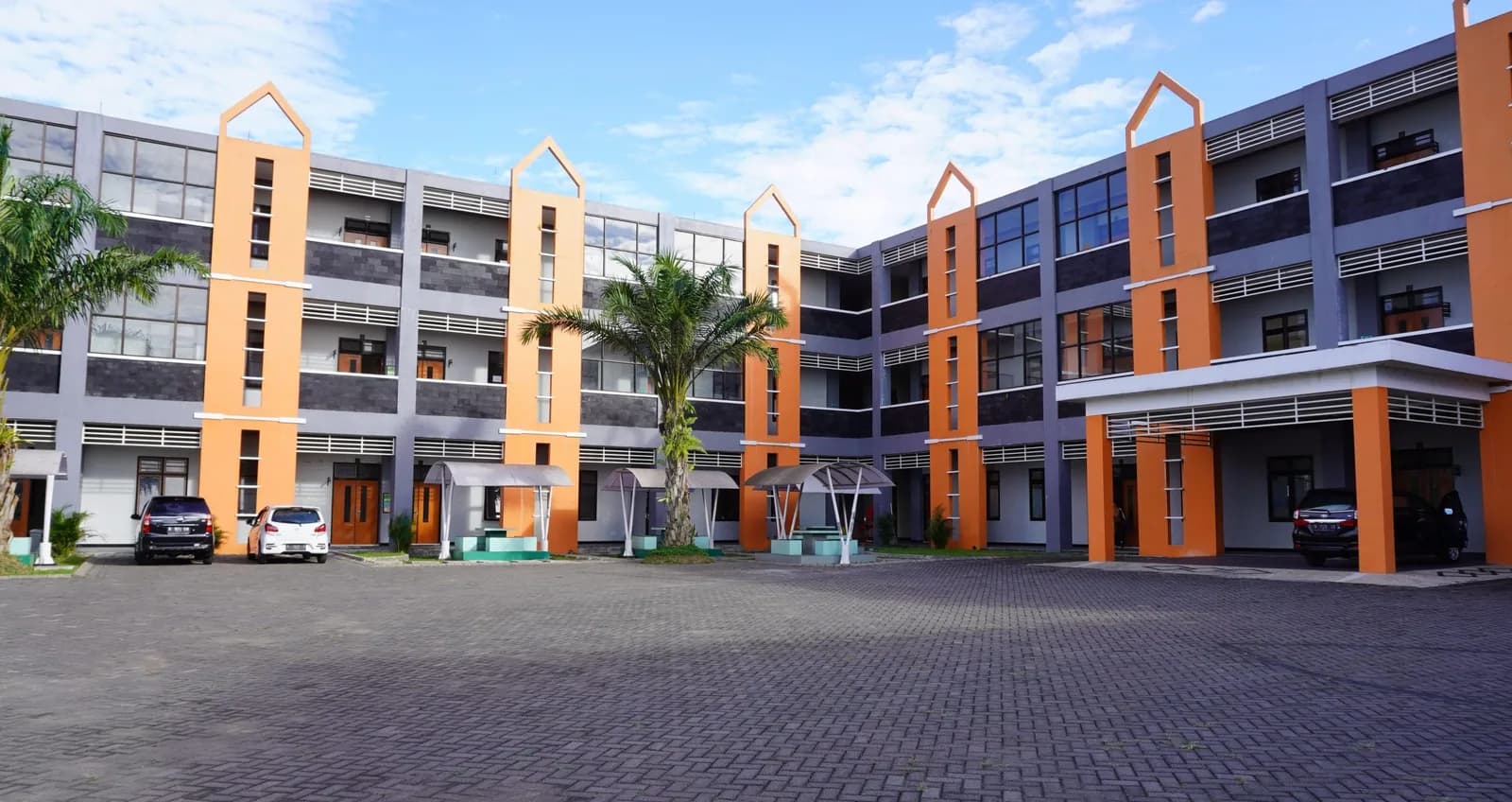 Gedung kampus Poltekkes Soepraoen di Jalan S. Supriadi Nomor 22, Kota Malang