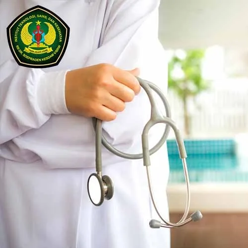 Mahasiswa program kesehatan sedang mengikuti kegiatan praktik